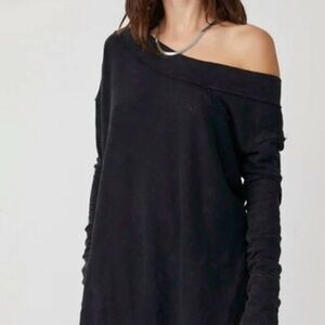 Free people- We the Free- to the right off the shoulder  top small